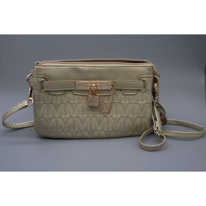 GOLD "M" CROSSBODY BAG (GNH015062)